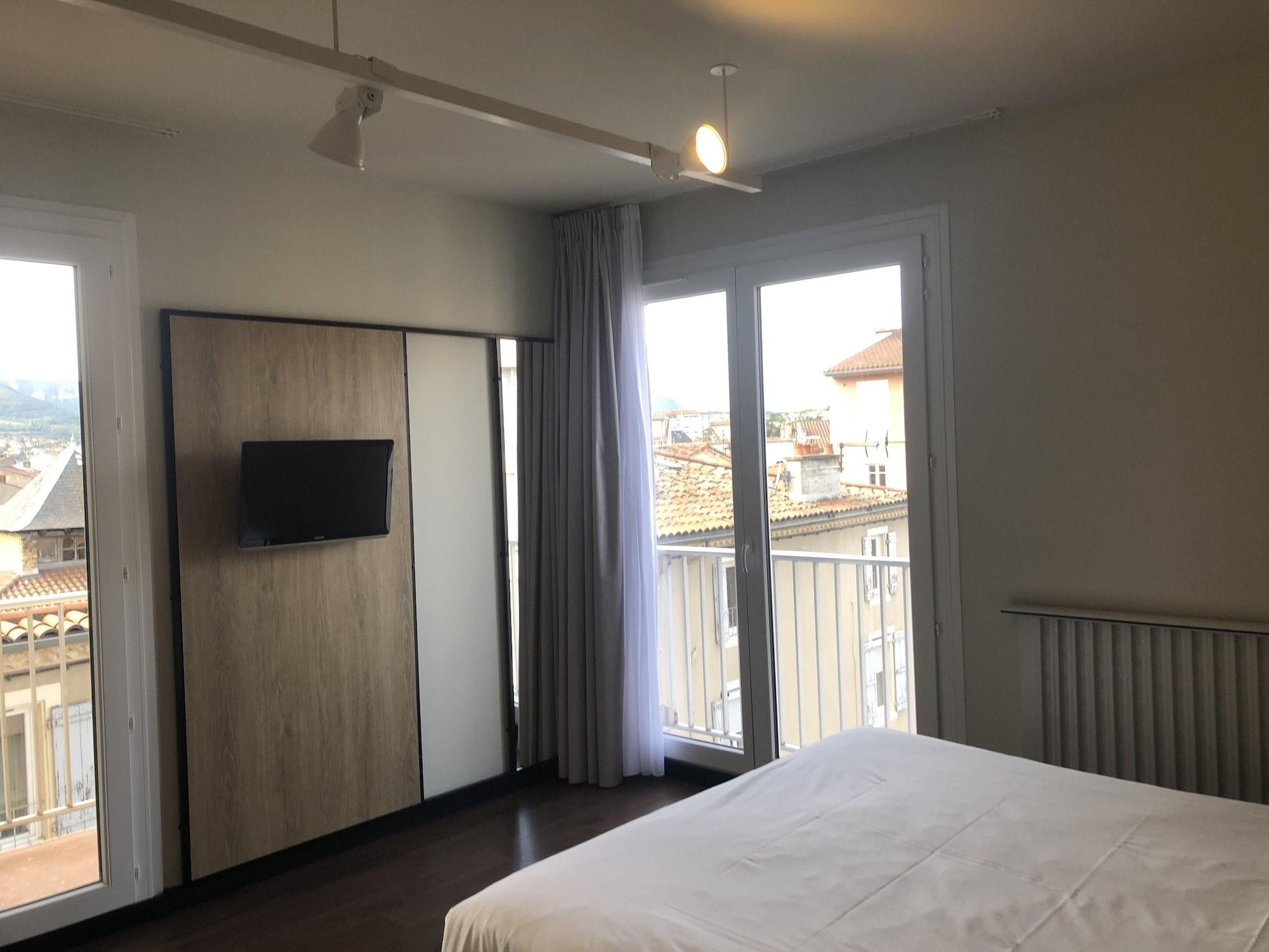 Ibis Centre Millau Hotel Bagian luar foto