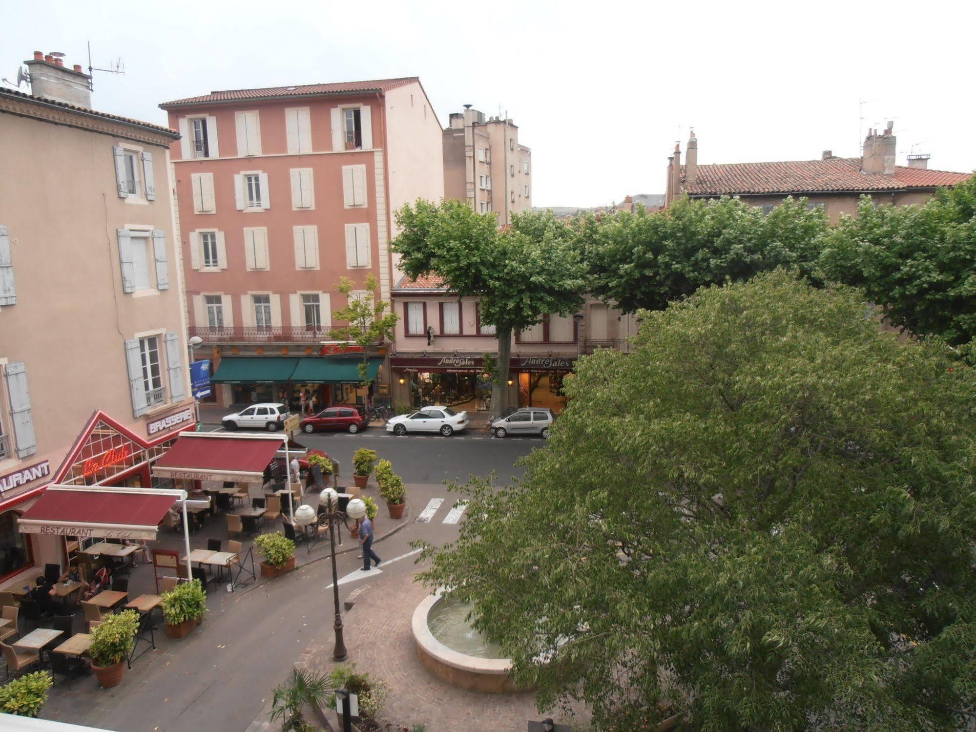 Ibis Centre Millau Hotel Bagian luar foto