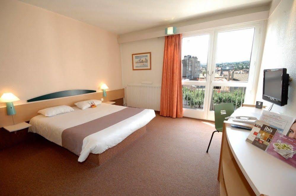 Ibis Centre Millau Hotel Bagian luar foto