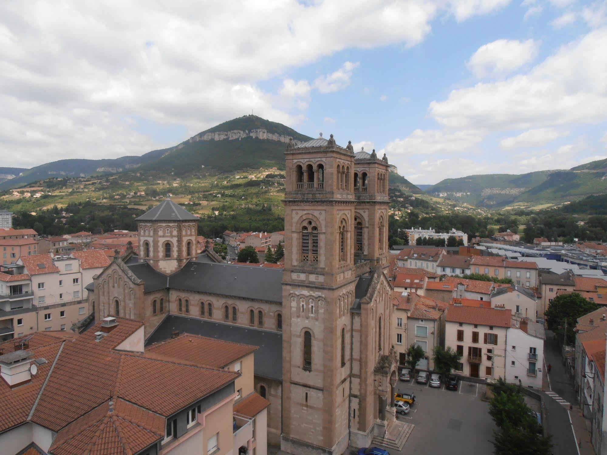 Ibis Centre Millau Hotel Bagian luar foto
